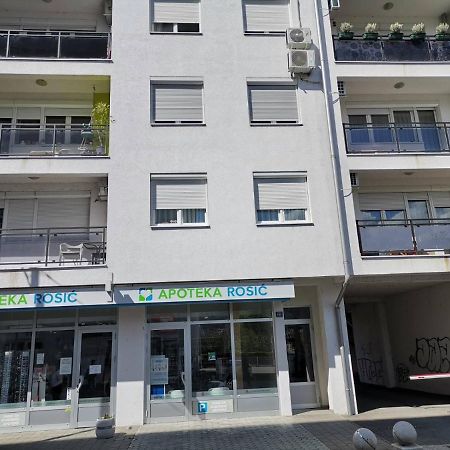 Centar Apartman Enmi 111 Μπάνια Λούκα Εξωτερικό φωτογραφία